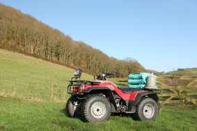 pump 12v for spray utilisation in the agriculture